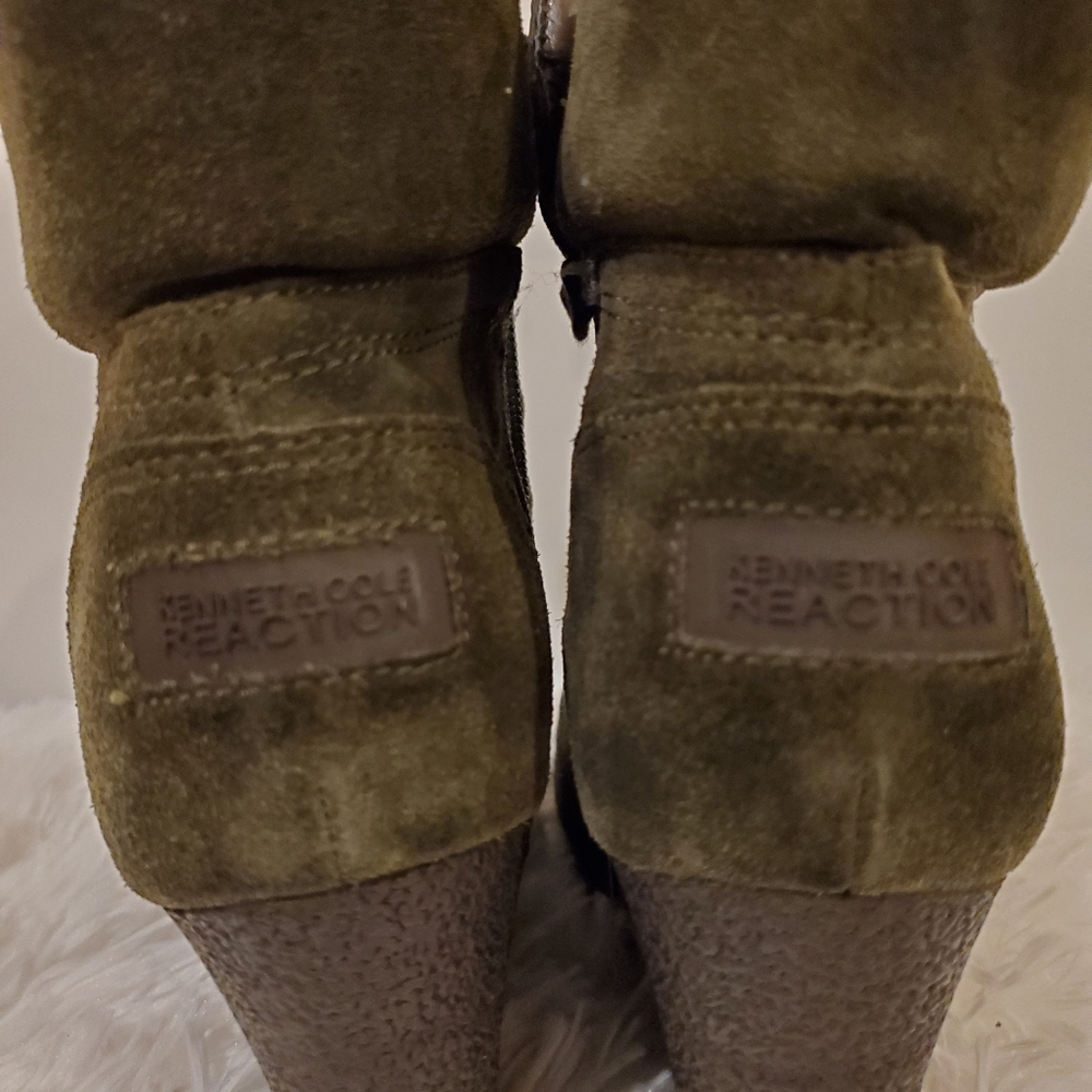 Boots - Picture 5 of 5